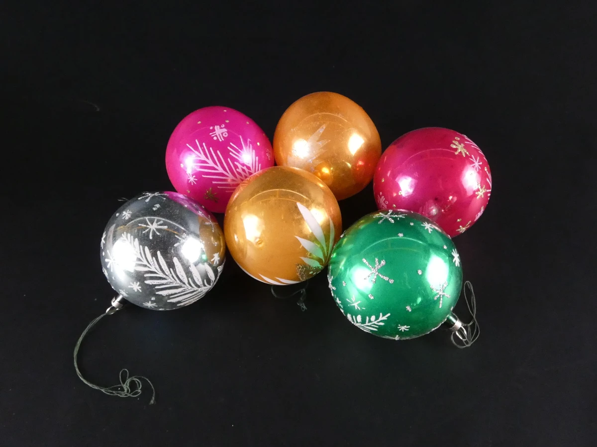 Grote partij vintage glazen kerstornamenten incl. 2 kerstpieken(69 stuks) - foto 17