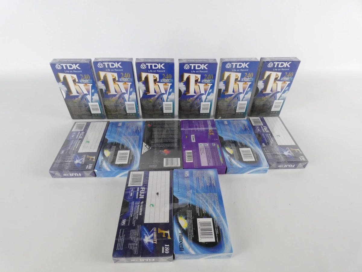 14 blanco nostalgische VHS-cassettes (OVP) - foto 9