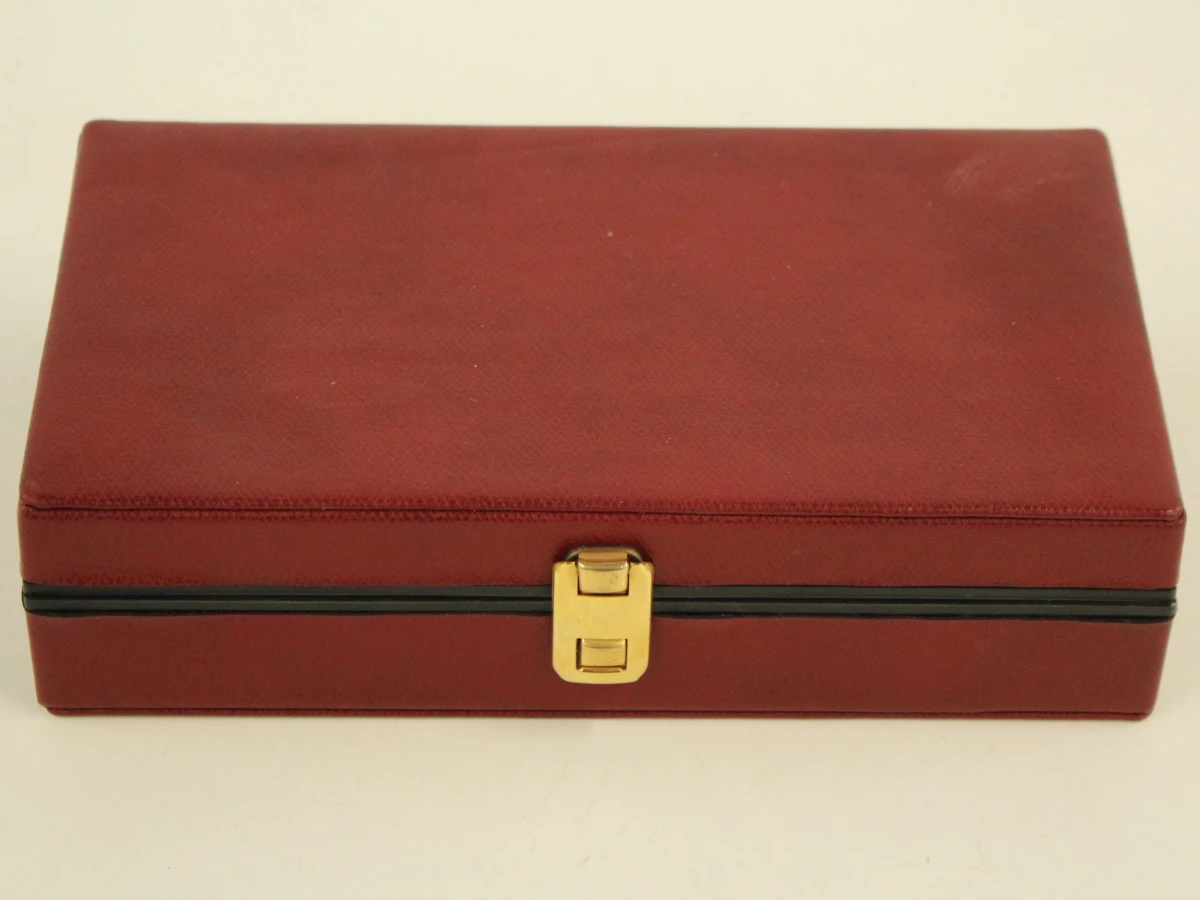 Vintage reisscheerset in faux leder koffertje bordeauxrood - foto 9