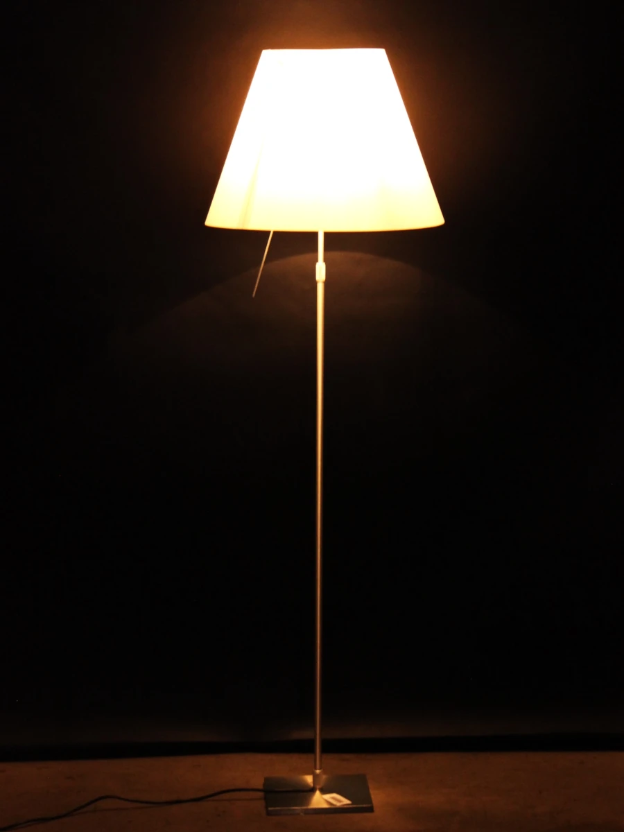 D13 Costanza staande lamp – Paolo Rizzatto voor Luceplan - foto 9