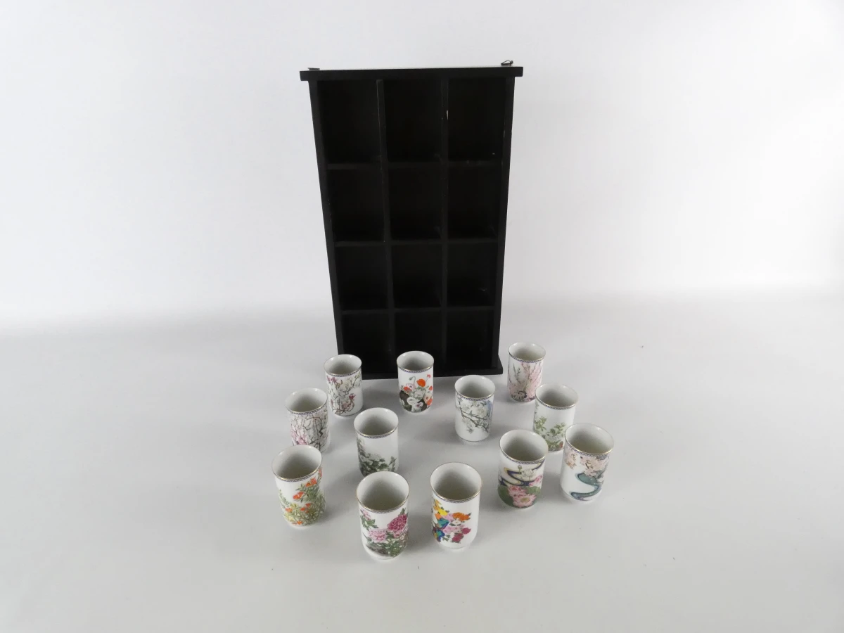 Vintage Franklin Mint Japanse porseleinen bekertjes in display (12 stuks) - foto 4