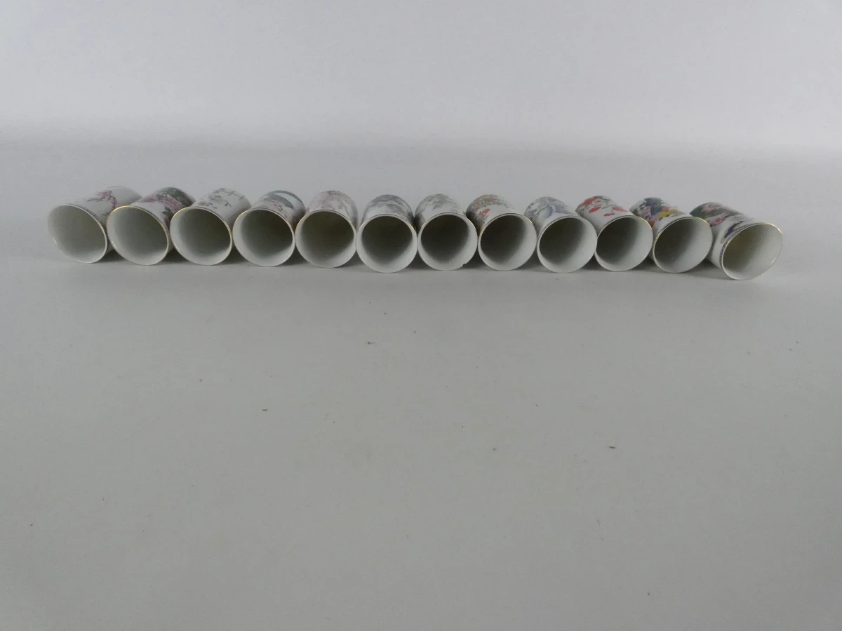Vintage Franklin Mint Japanse porseleinen bekertjes in display (12 stuks) - foto 10