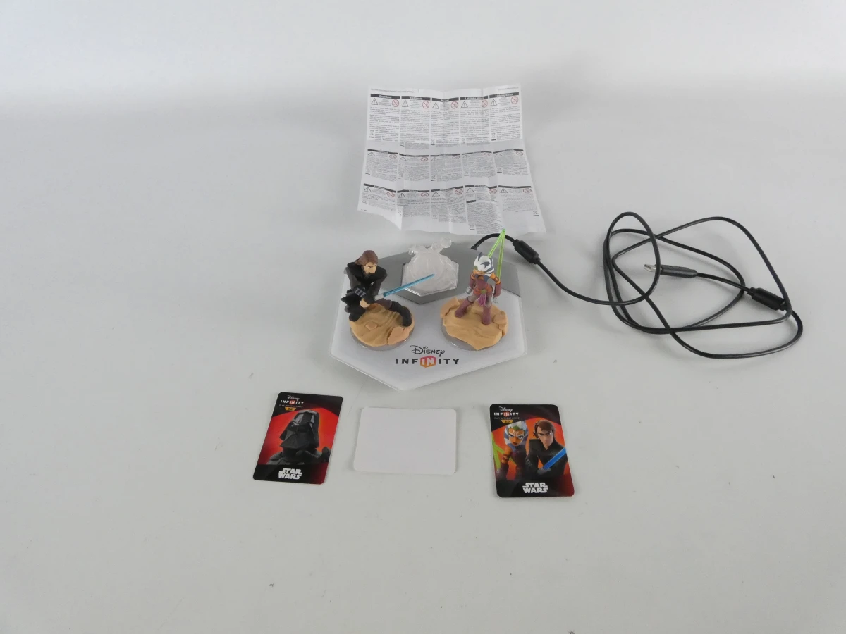 Disney Infinity 3.0 Star Wars Starter Pack & 3 Wii U Games - foto 6