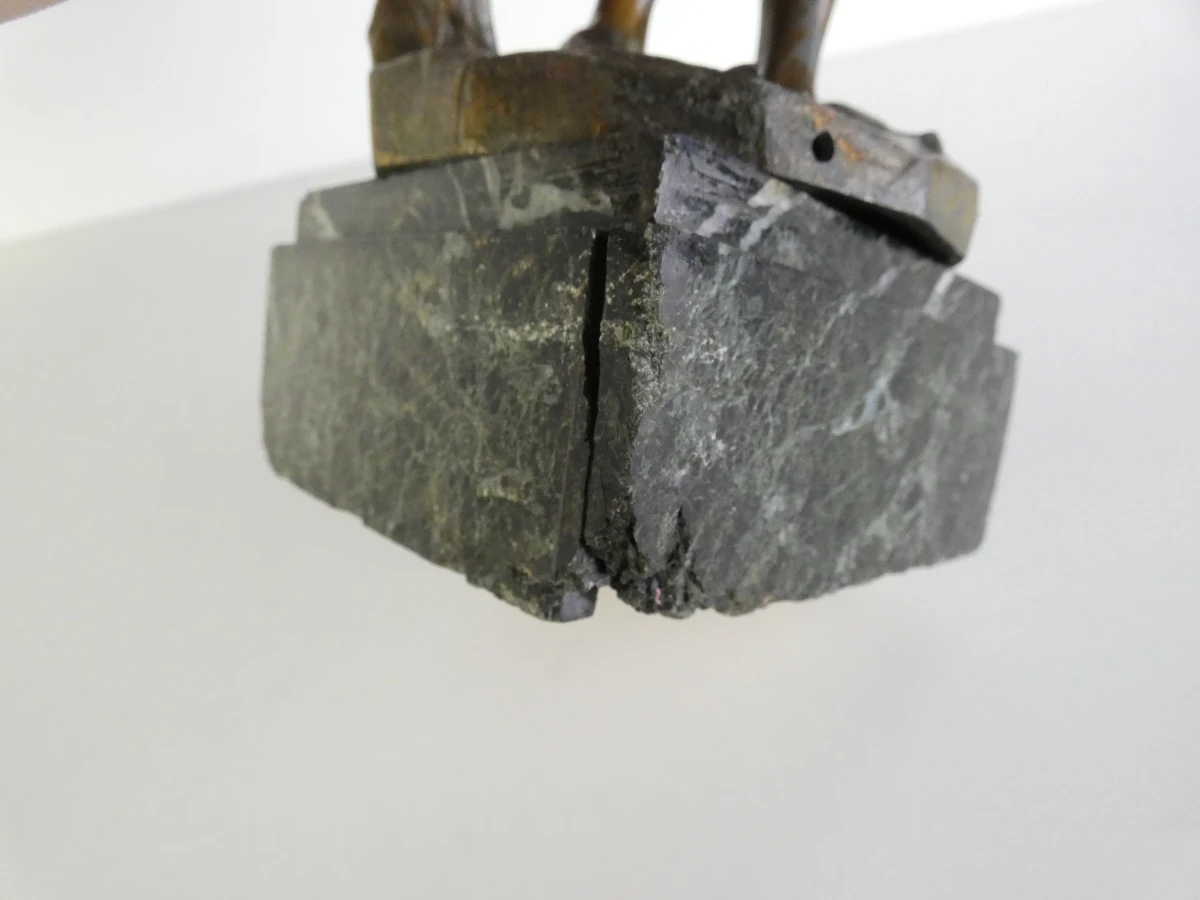 Vintage metalen beeld van jonge vrouw - foto 14