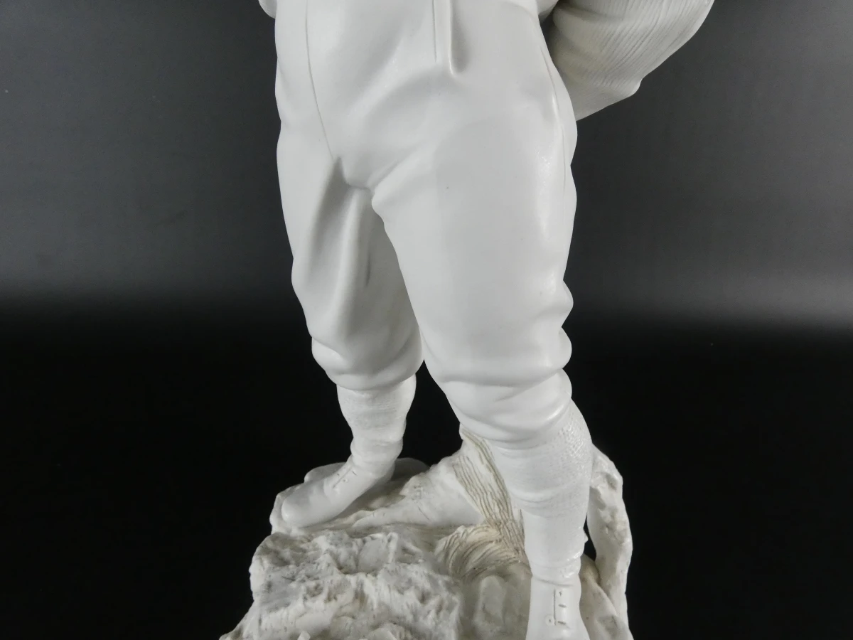 Vintage jongen in biscuitporselein -  Meissen - foto 3