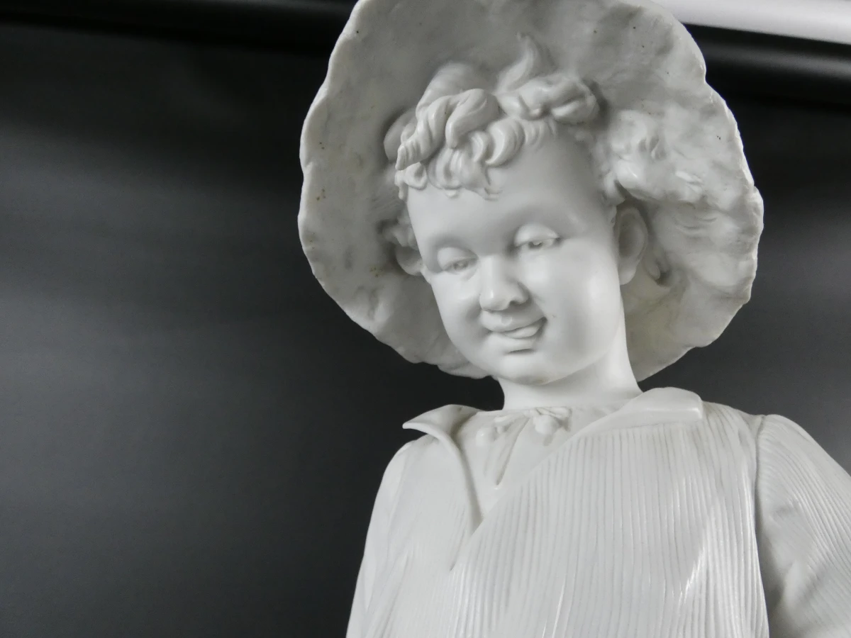 Vintage jongen in biscuitporselein -  Meissen - foto 5
