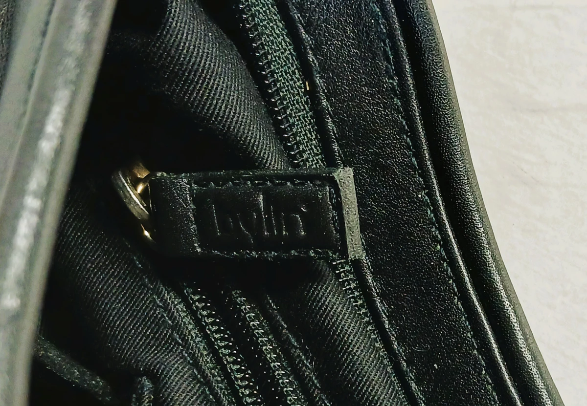 By-Lin – Lotus Leaf Black Classic Leather handtas. - foto 7