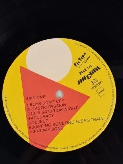 LP : The Cure : "Boys don't cry" - foto 4