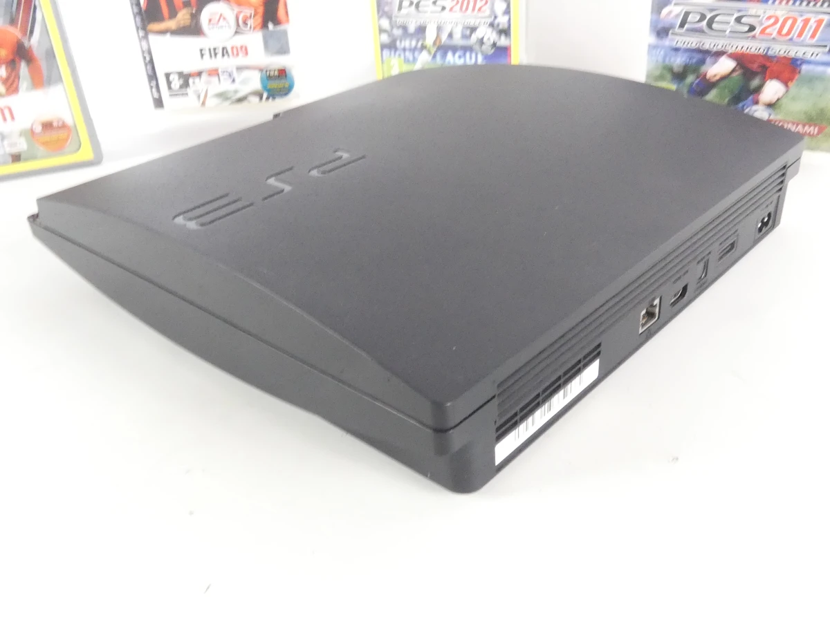 Playstation 3 met controller en spelletjes - foto 10