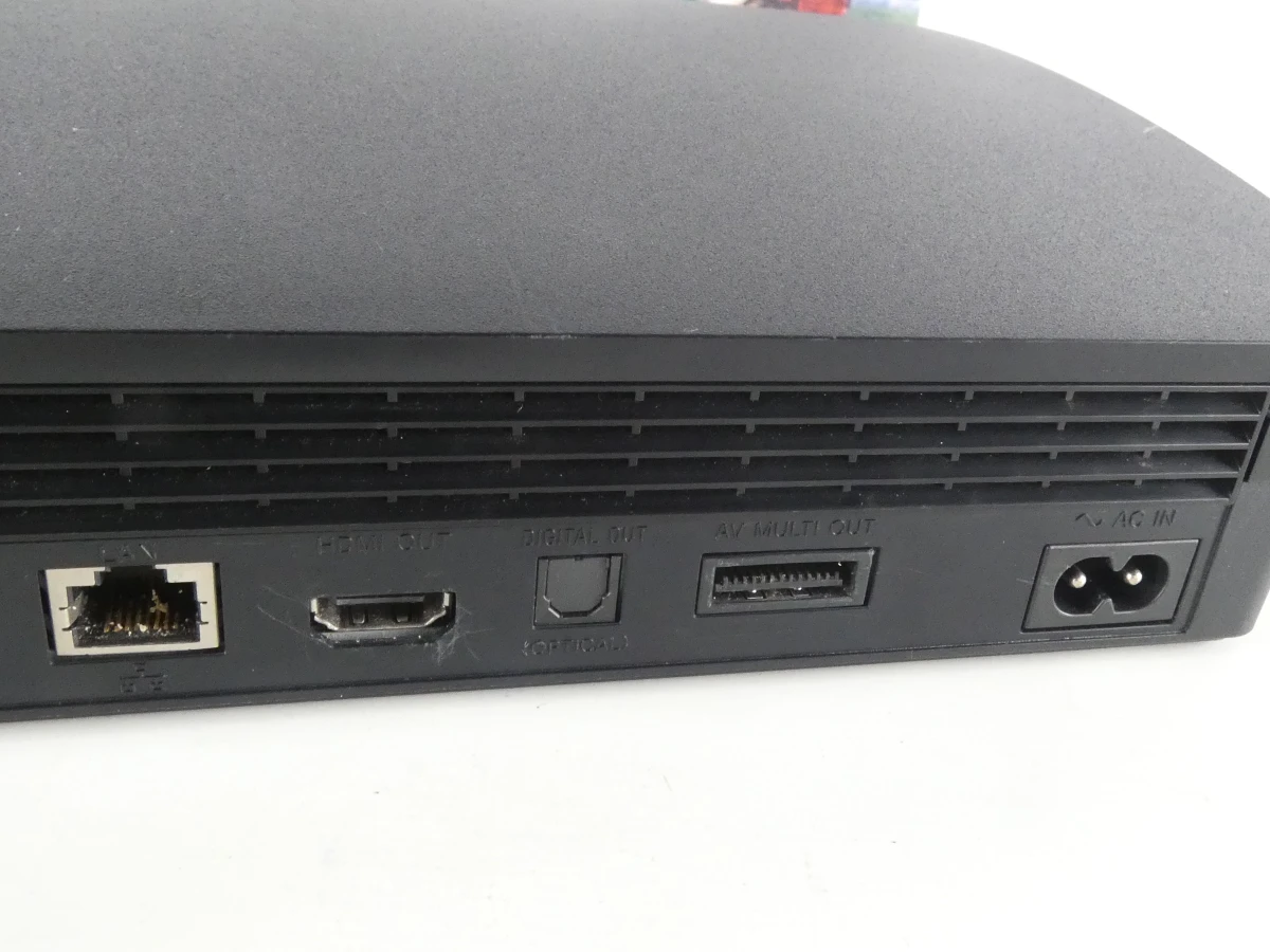 Playstation 3 met controller en spelletjes - foto 12