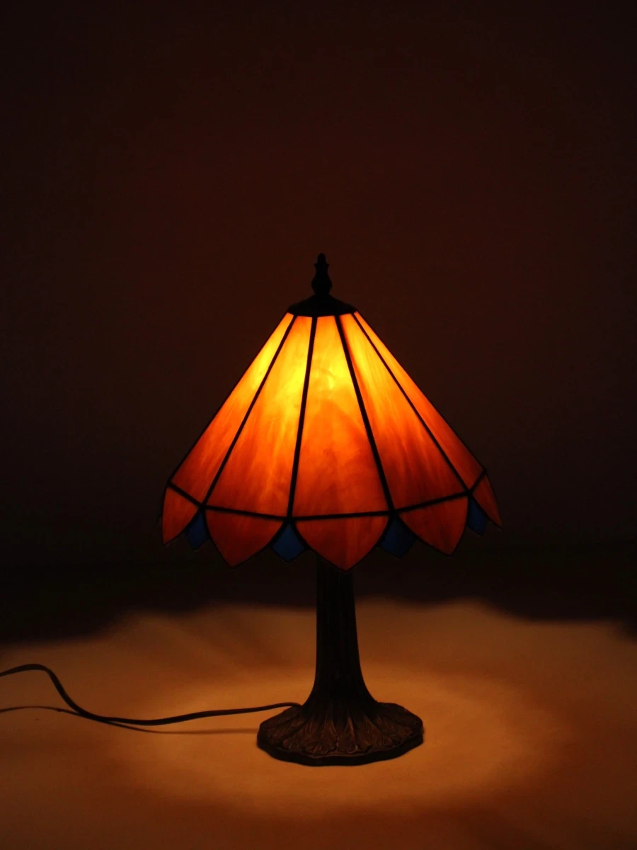 Tiffany - stijl tafellamp glazen kap - beige/blauw - foto 6