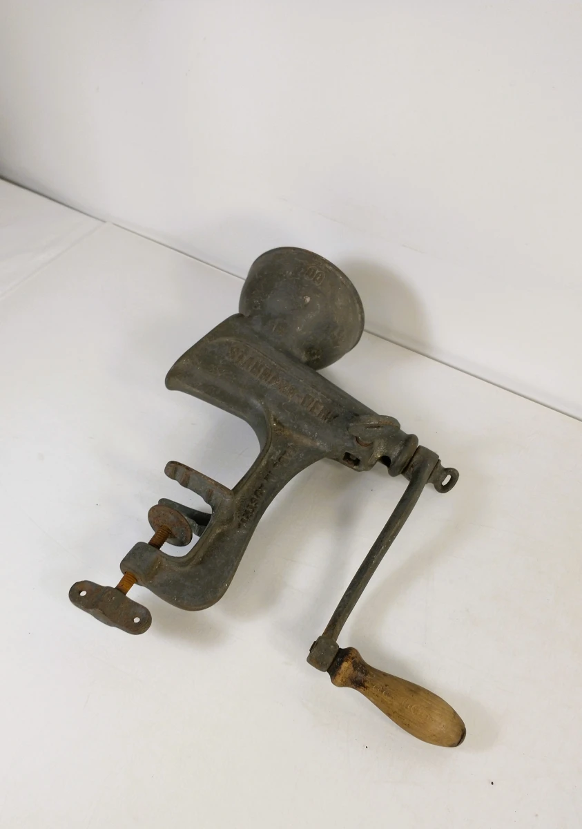 Verzameling vintage keukengerei en gereedschap, 20e eeuw - foto 2