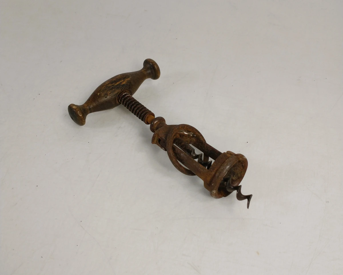 Verzameling vintage keukengerei en gereedschap, 20e eeuw - foto 10