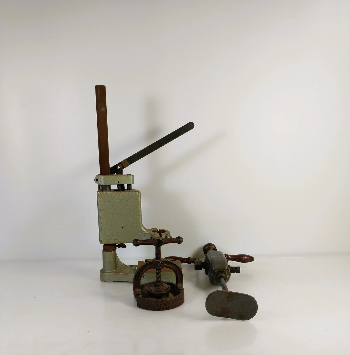 Verzameling vintage keukengerei en gereedschap, 20e eeuw - foto 11