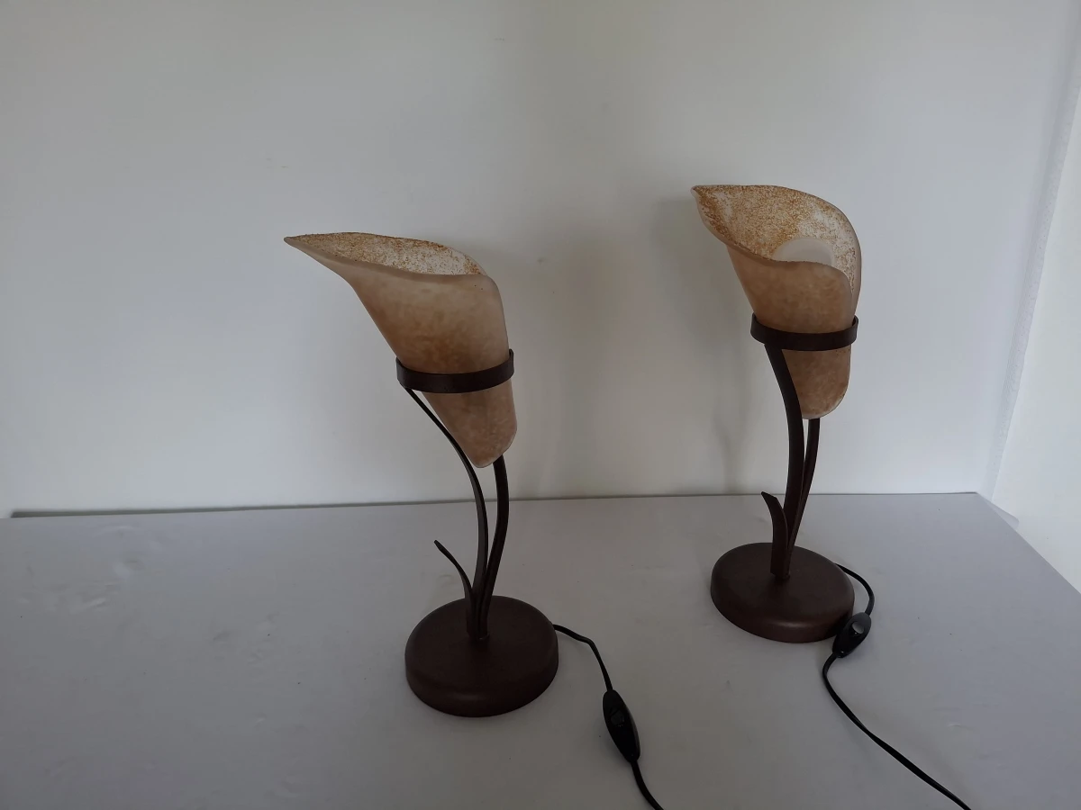 Set van 2 decoratieve tafellampen met amberkleurige glazen kappen - foto 8