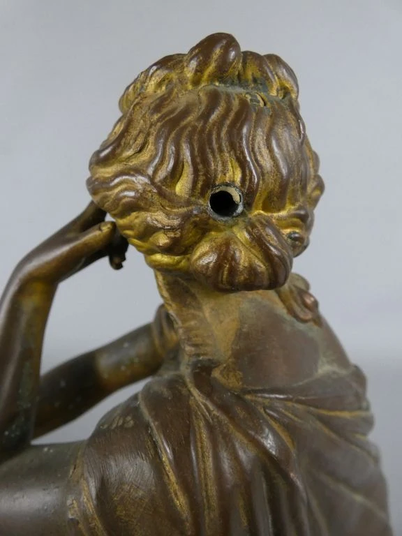 Bronzen Vrouwenbeeld - foto 6