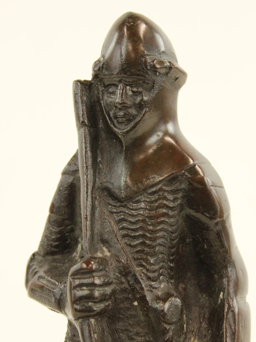 Bronzen beeld in de stijl van de Belfort torenwachters - foto 5