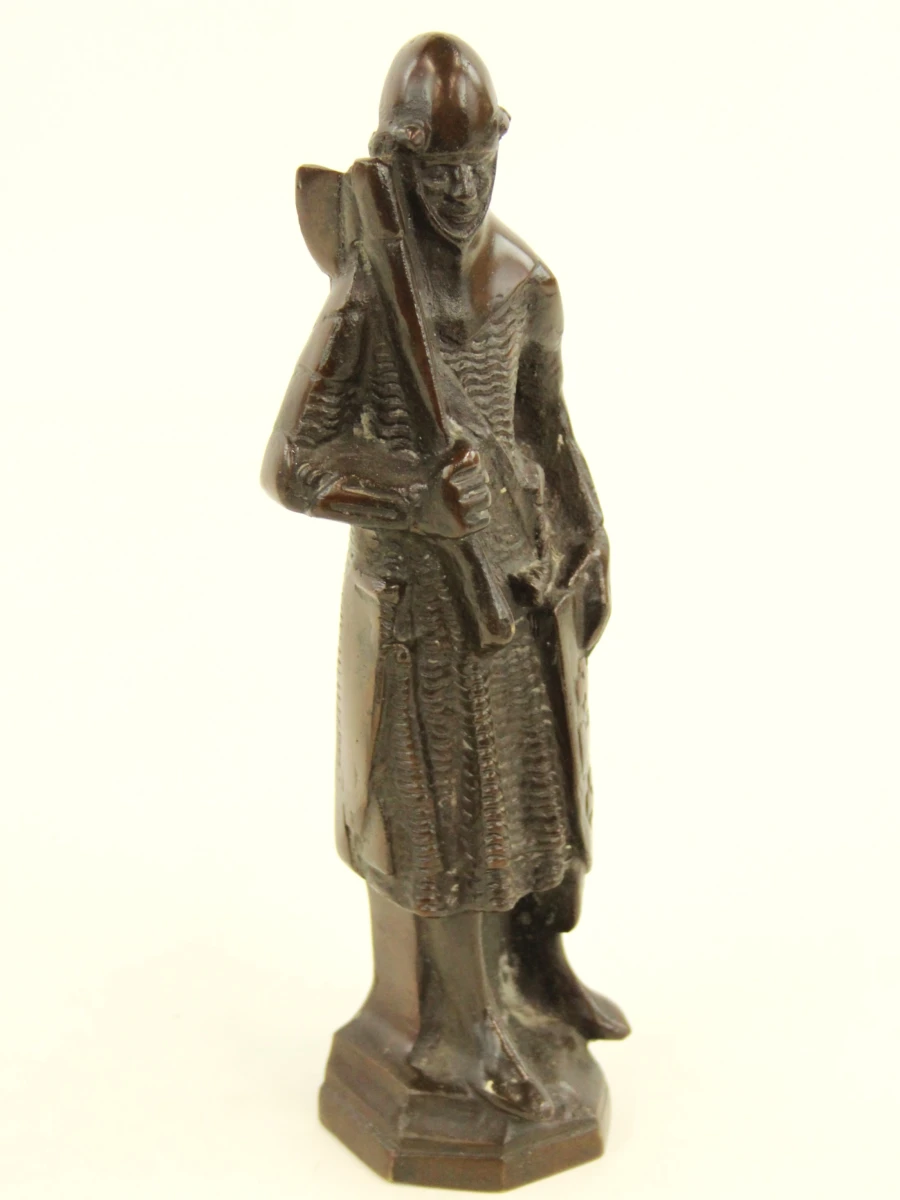 Bronzen beeld in de stijl van de Belfort torenwachters - foto 7