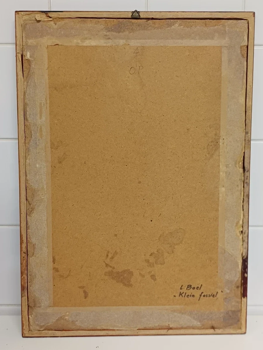 Abstract en surrealistisch kunstwerk 'Klein fossiel' door  L. Boel - foto 5