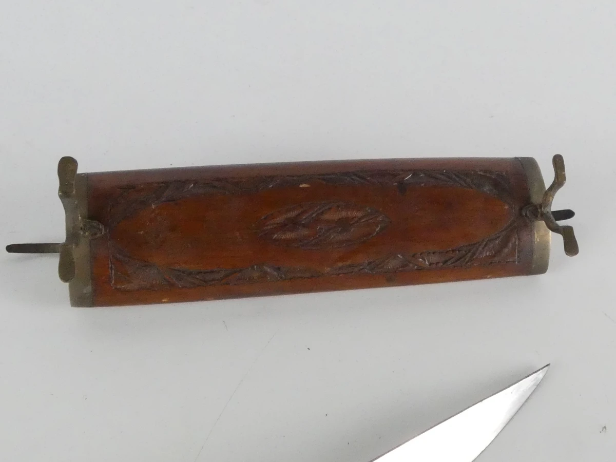 Oosterse vleesvork en -mes met souvenir kortzwaard - foto 10