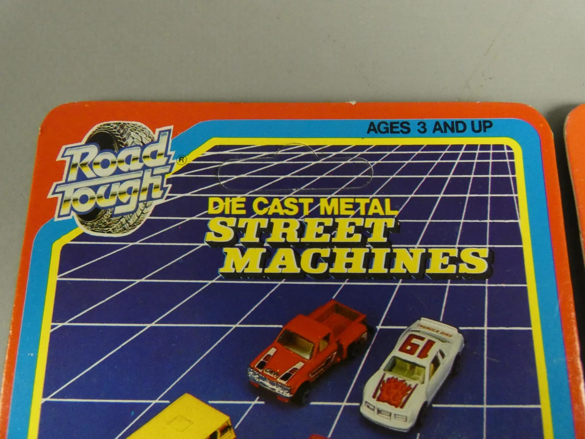 2 speelgoedauto's road tough - foto 2