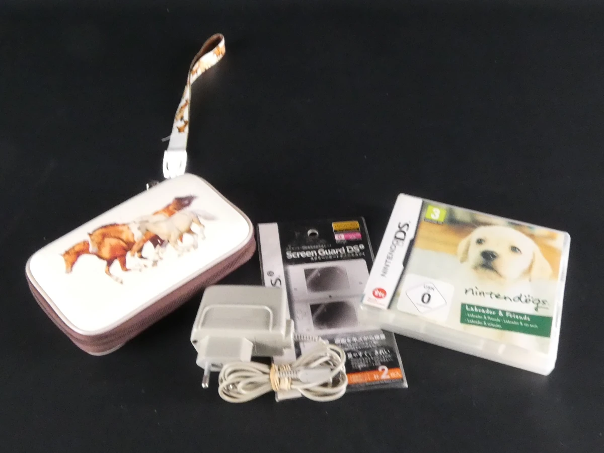 Nintendo DSi-console + Nintendogs-accessoirepakket - foto 3