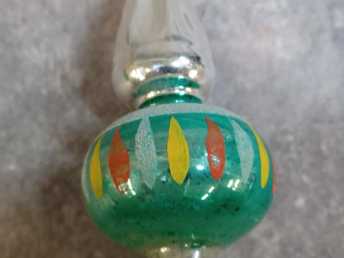Unieke vintage kerstversiering set - 7 Glazen kerstballen en piek - foto 13