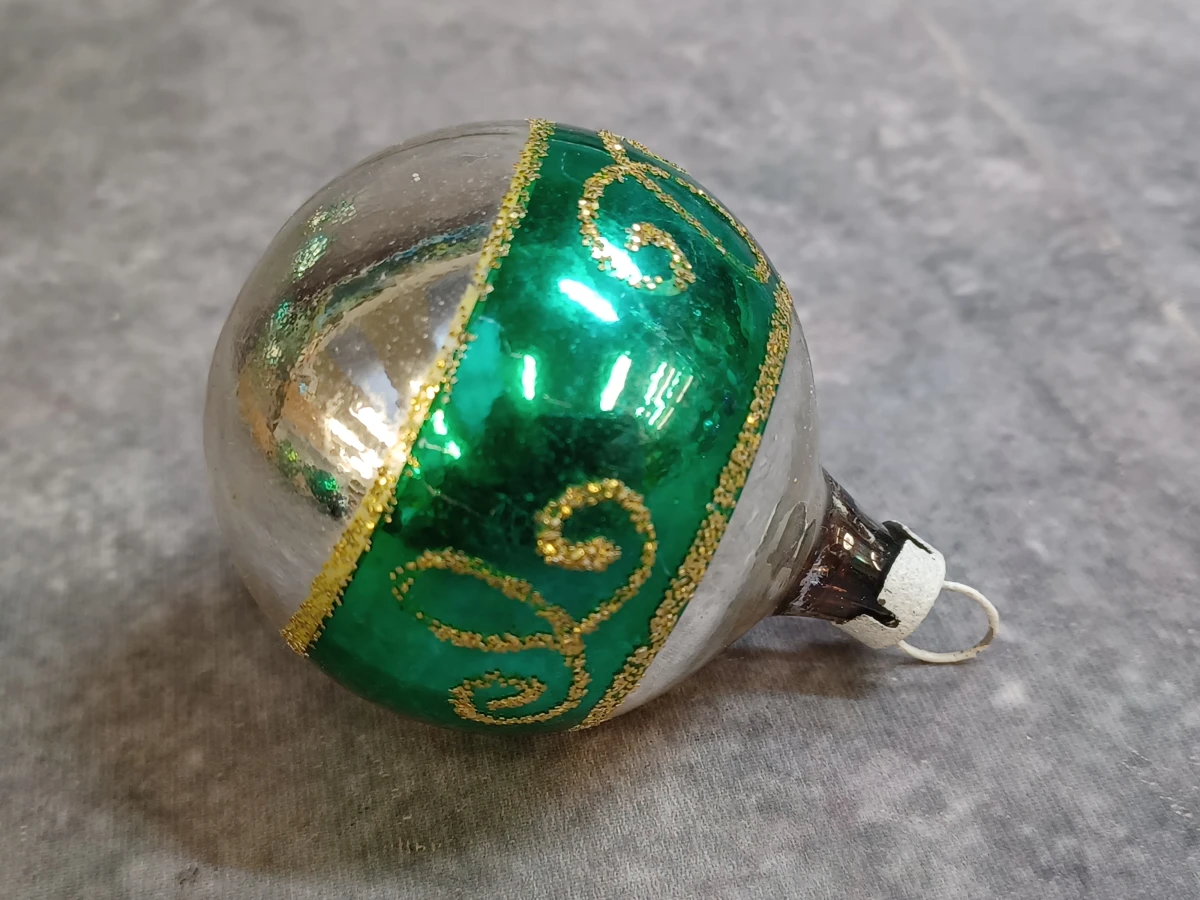 Unieke vintage kerstversiering set - 7 Glazen kerstballen en piek - foto 3