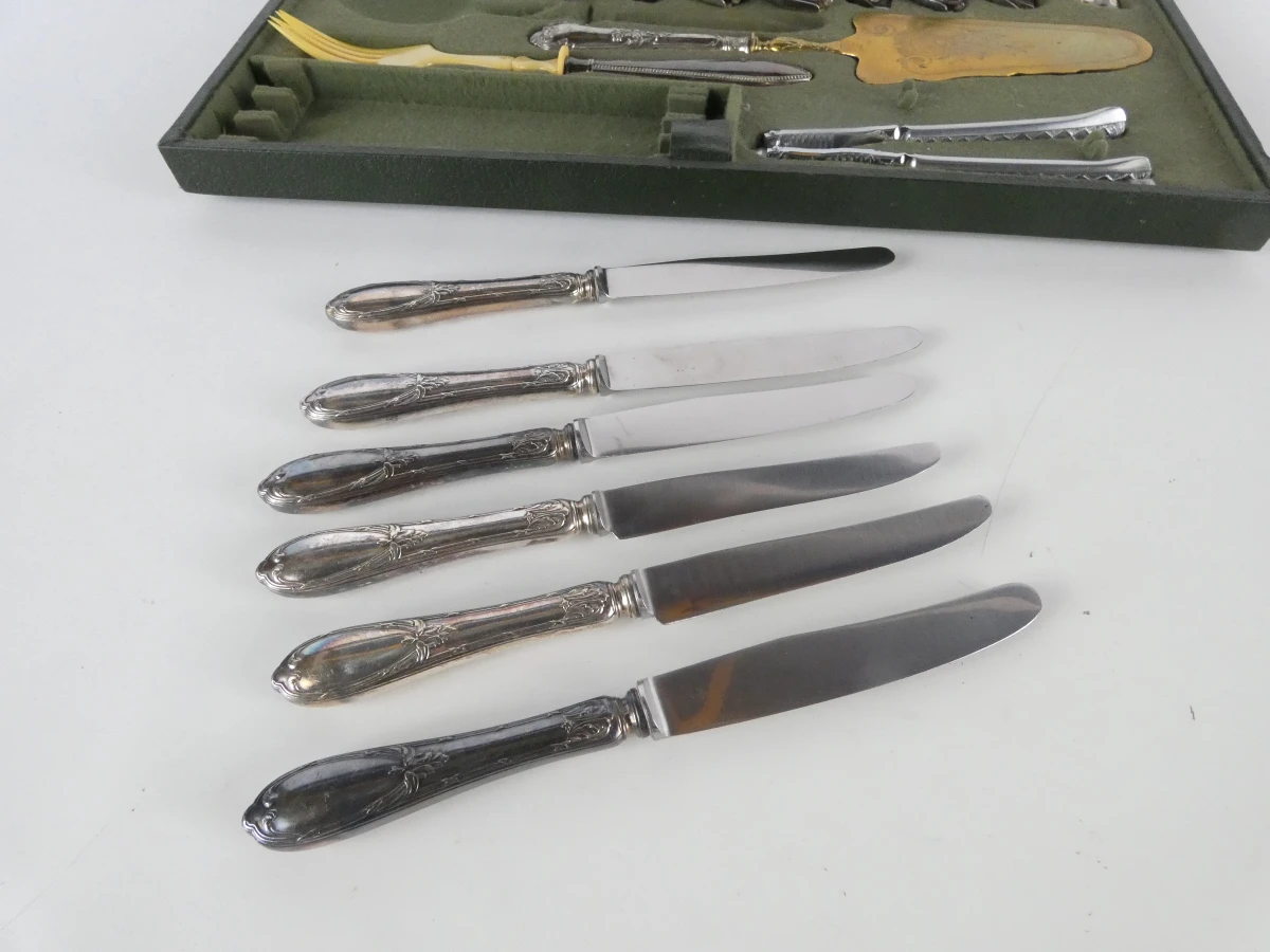 Vis- en Hors-d’oeuvre Cassette met Zilveren en Vergulde Elementen - foto 10