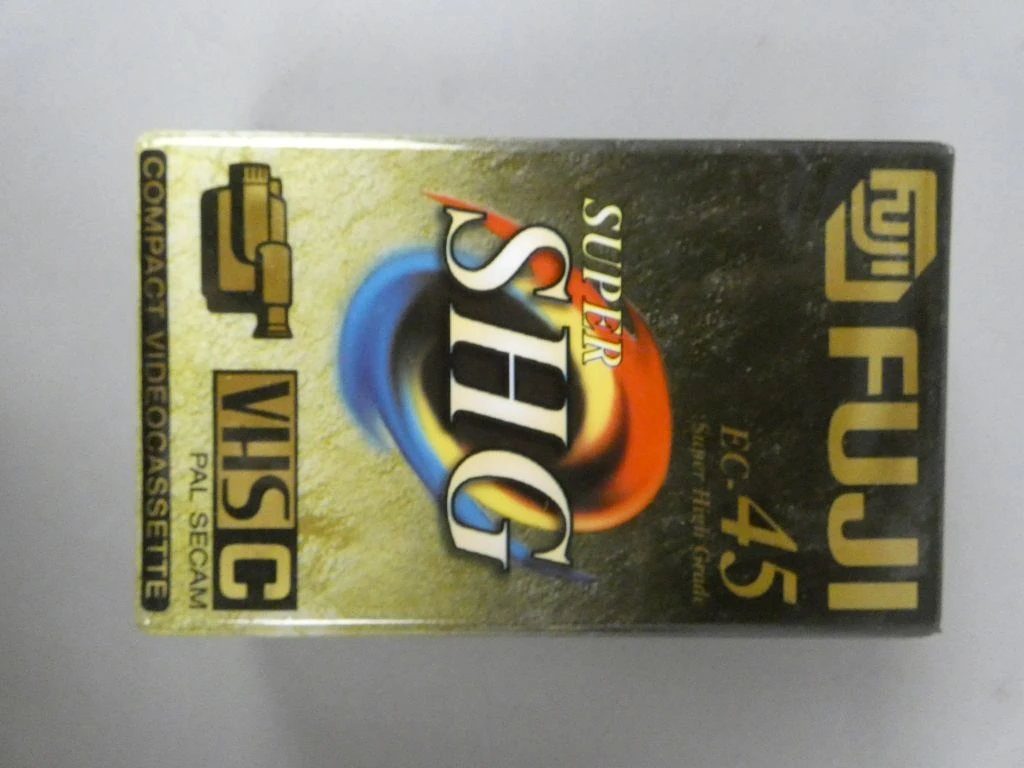 Verzameling van verschillende soorten lege videocassettes - foto 3