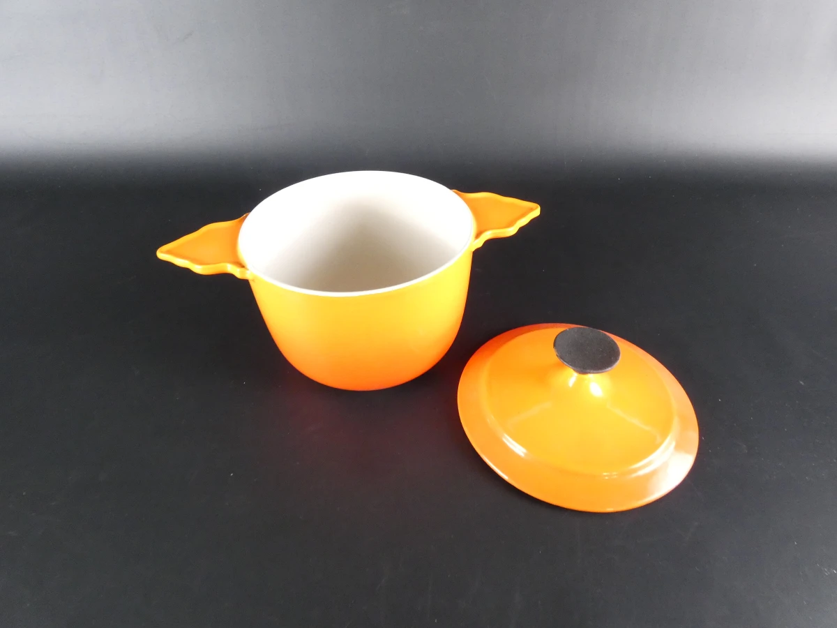 Vintage set van twee oranje geëmailleerde gietijzeren kookpotten, France - foto 6