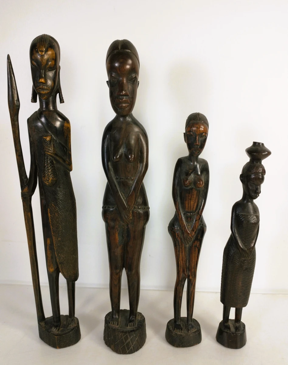 Lot van 7 handgesneden Afrikaanse houten beelden - foto 2