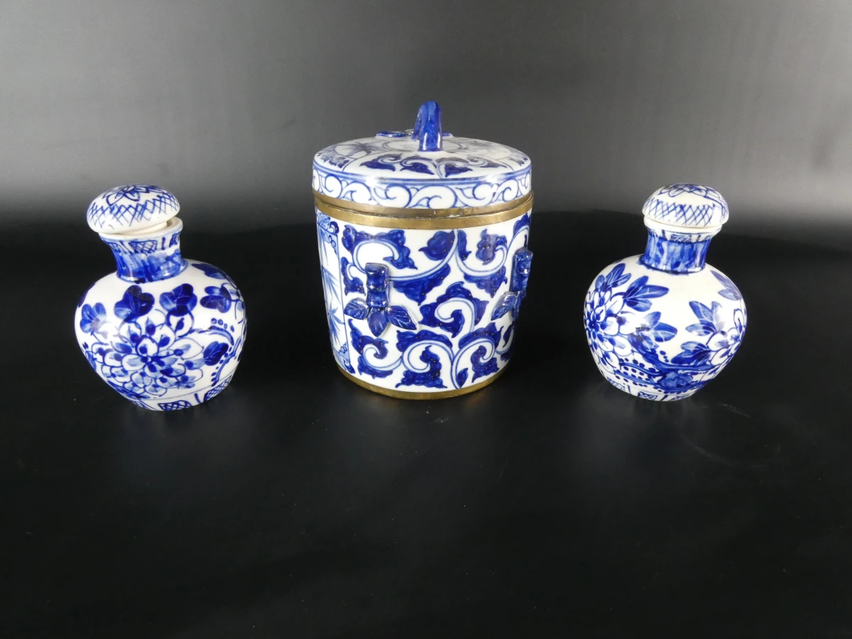 Decoratieve 3-delige blauw-witte porseleinen set - foto 2