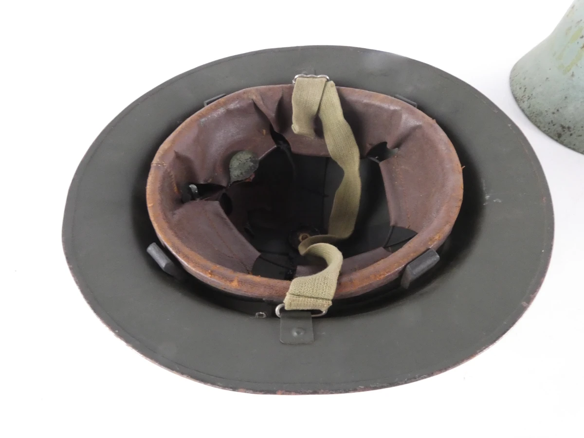 Collectie Belgische militaire helmen (3 stuks) - foto 12