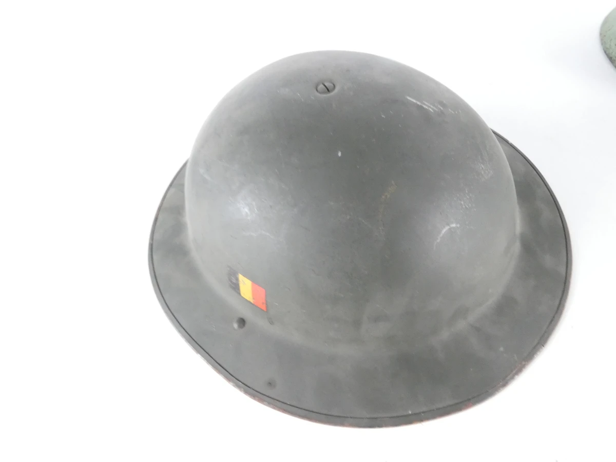 Collectie Belgische militaire helmen (3 stuks) - foto 10