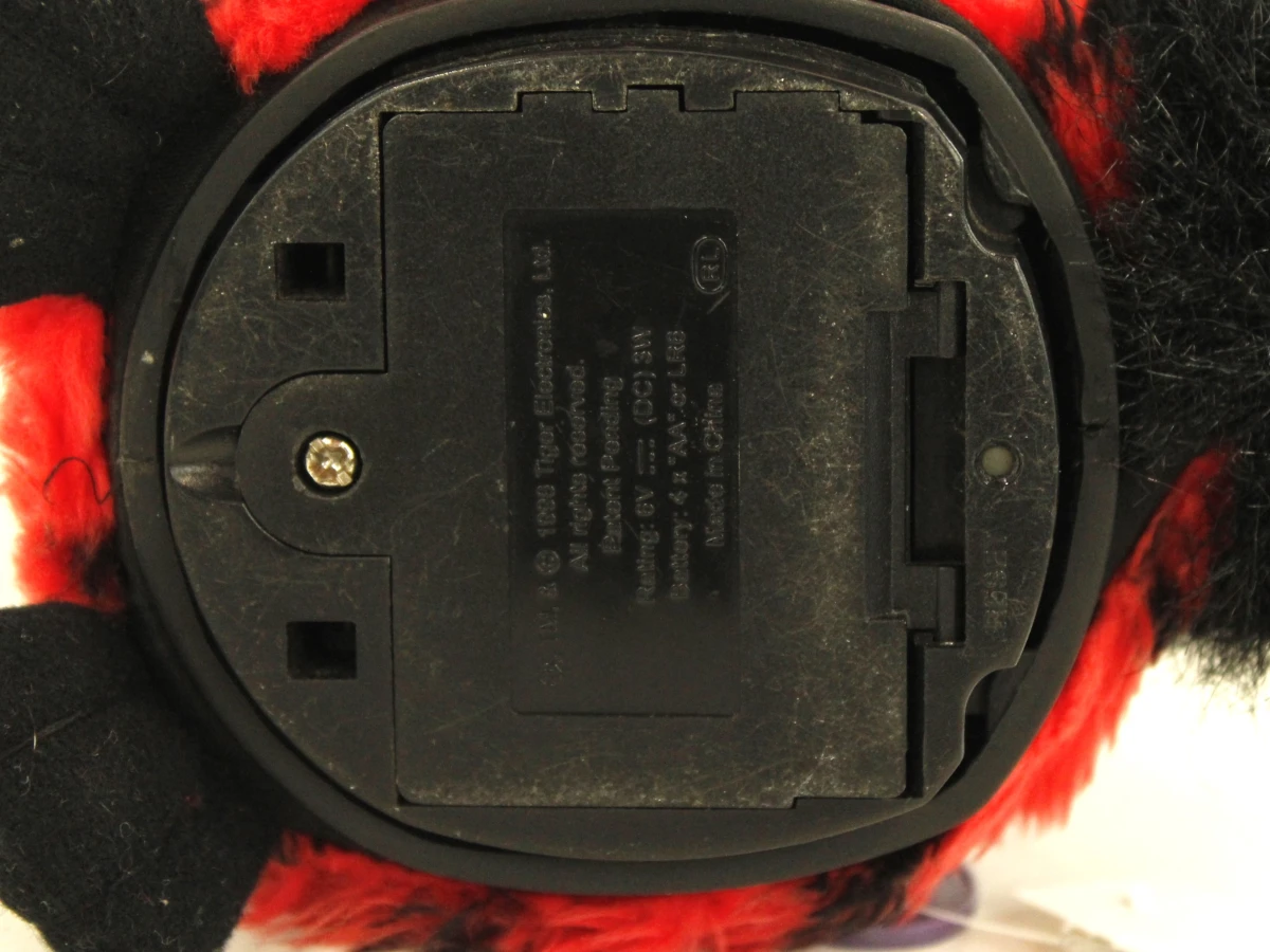 Vintage Furby Original – rood/zwart - foto 6