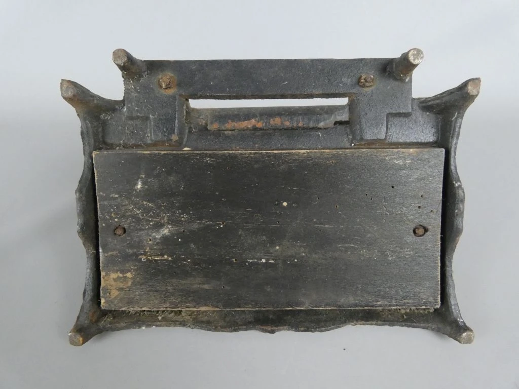 Vintage metalen schoenveger met eend decoratie - foto 4