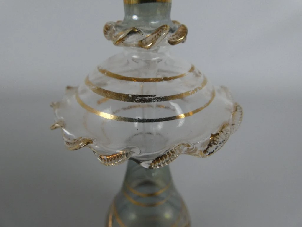 Decoratief glazen parfumflesje met gouden accenten - foto 3