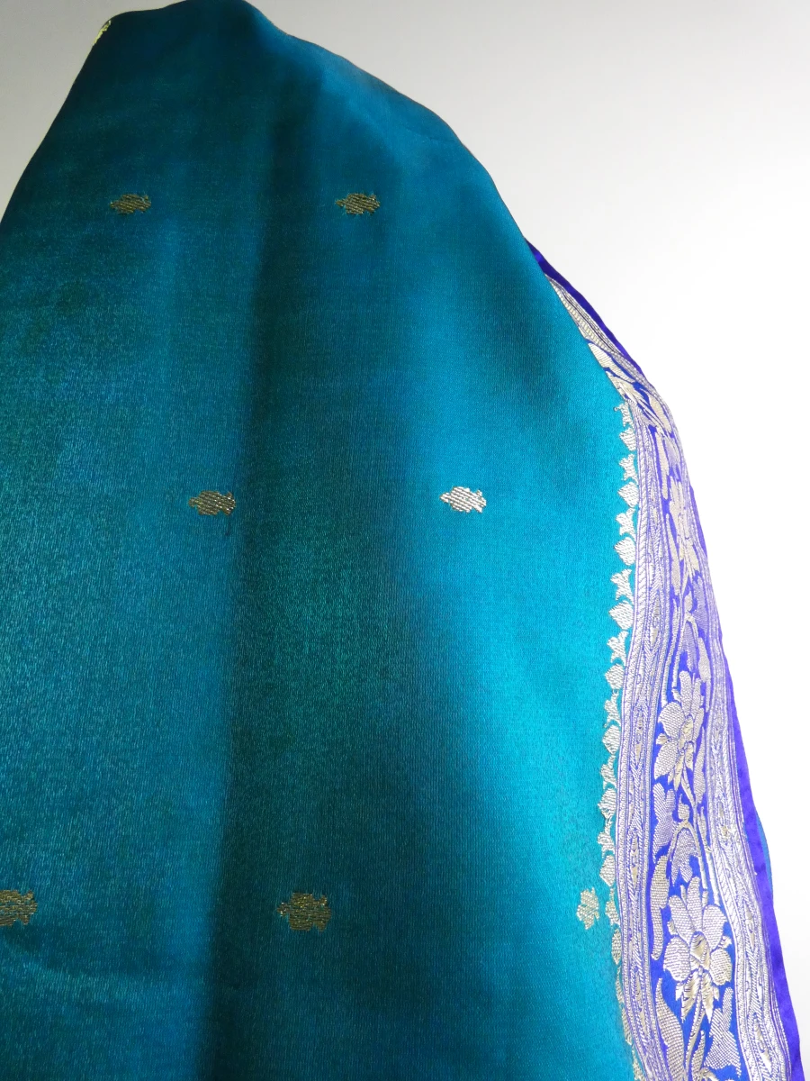 Traditionele turquoiseblauwe sari-set - foto 4