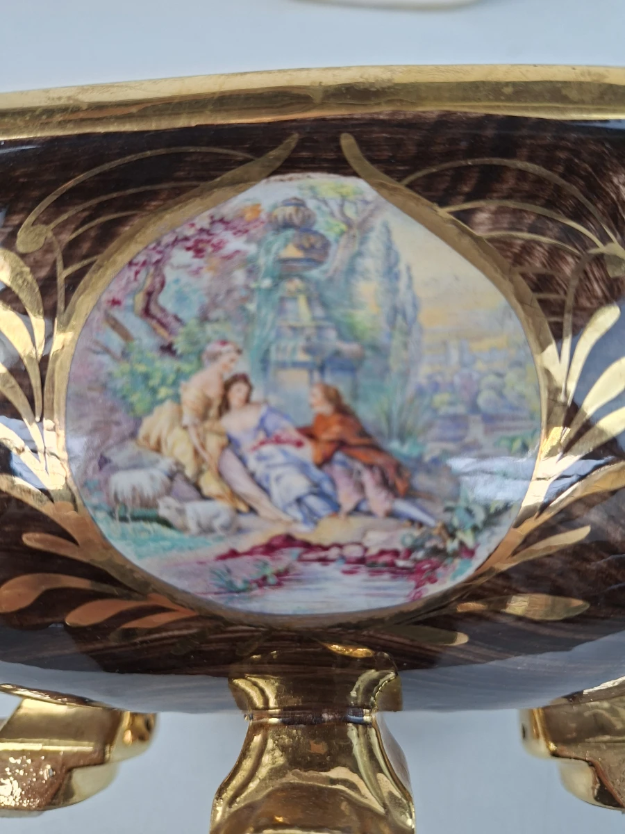 Antieke Belgische Majolica Bonbonnière / Terrine met Goudvergulde Fragonard-scènes - foto 3