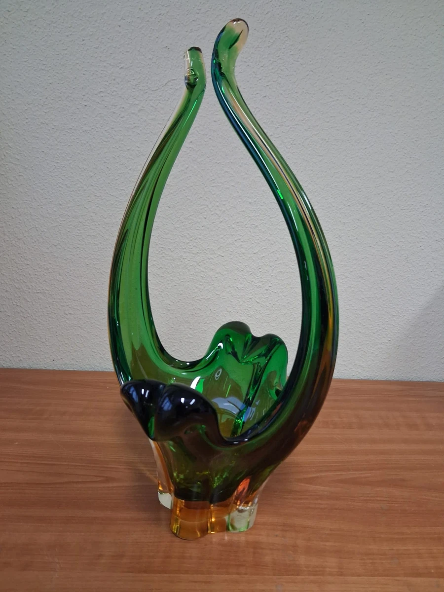 Mand in gekleurd glas - foto 2