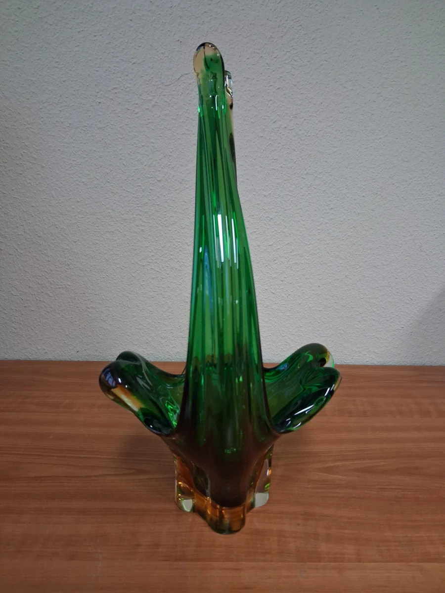 Mand in gekleurd glas - foto 5