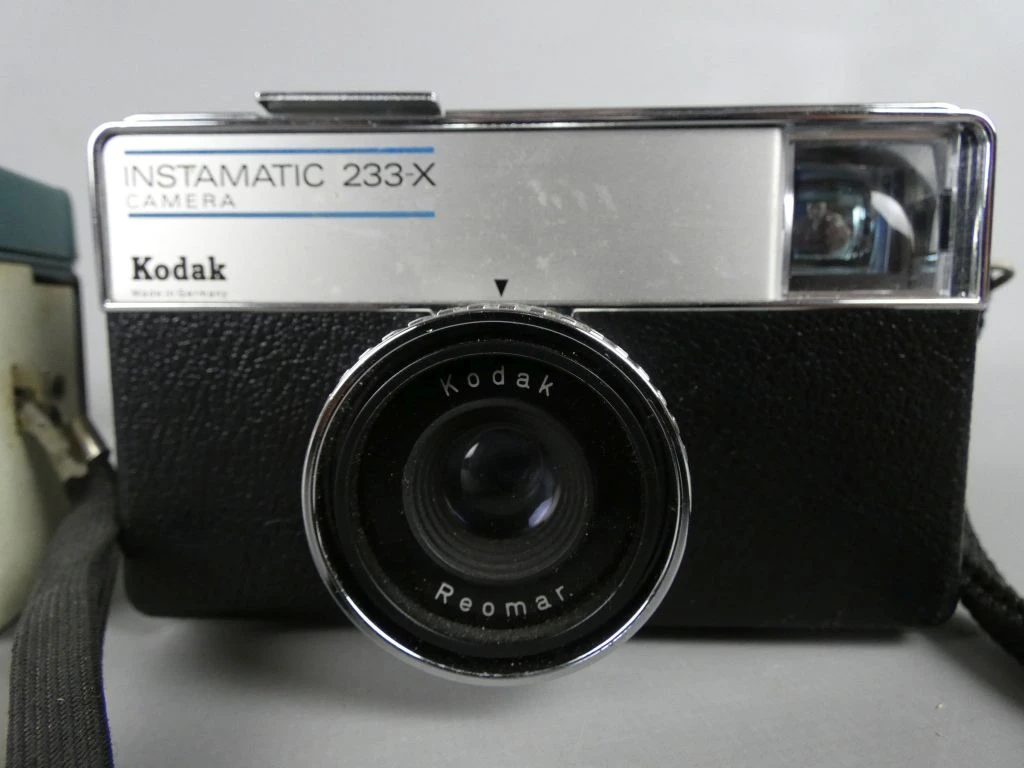 Set van 3 vintage camera's met flitser - foto 4
