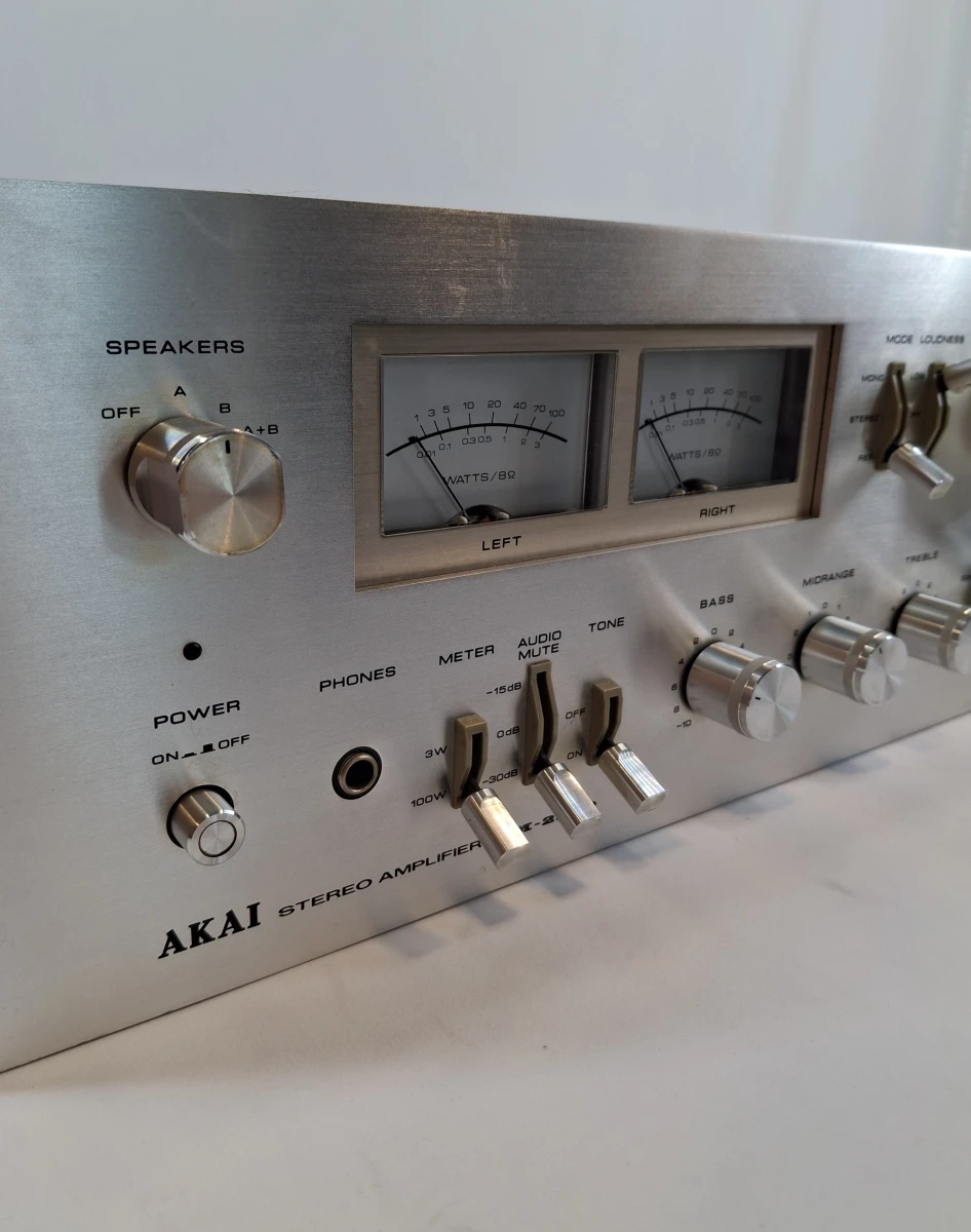 Vintage Akai AM-2800 Stereo Versterker - foto 3