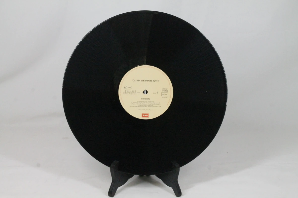 LP: Olivia Newton-John: Physical - foto 5