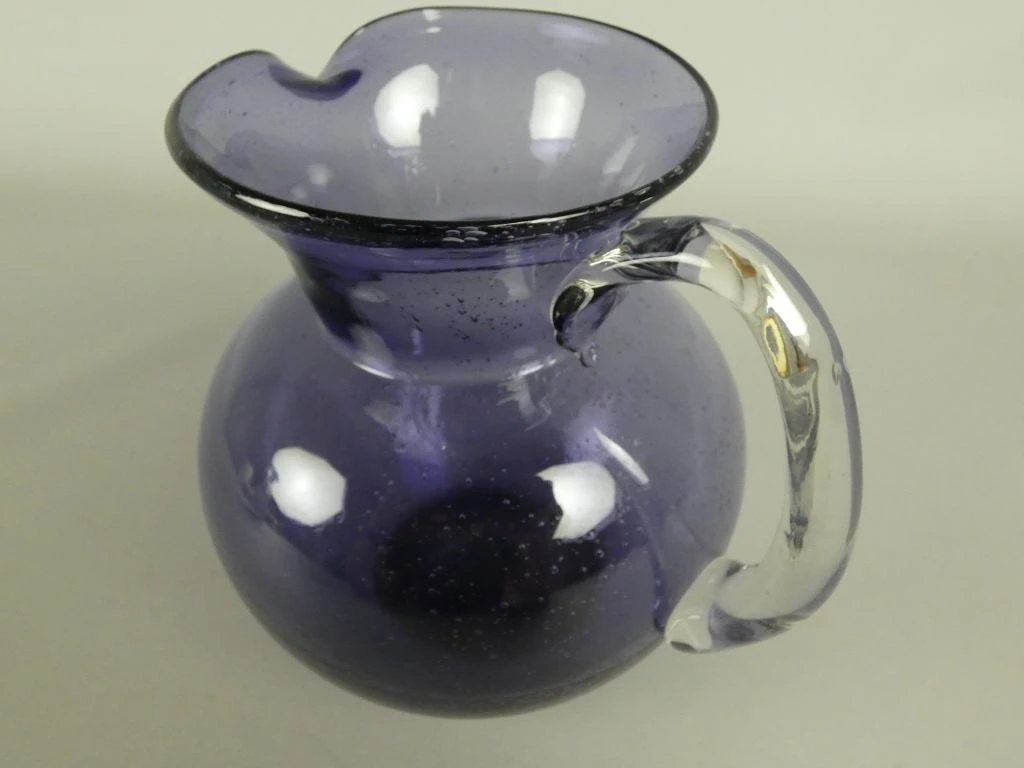 Blauwe glazen karaf met handvat - foto 4