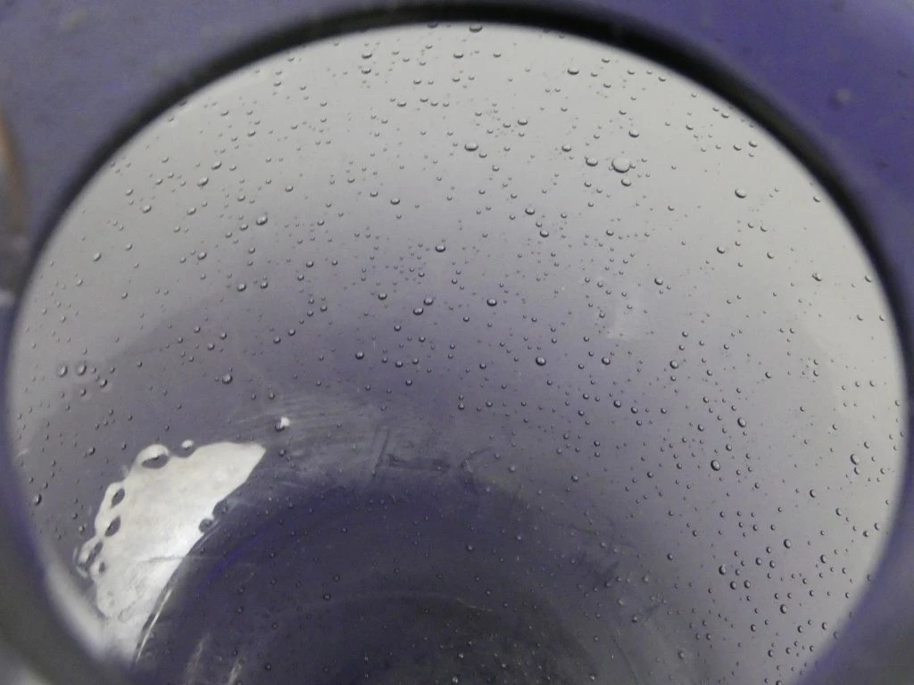 Blauwe glazen karaf met handvat - foto 5