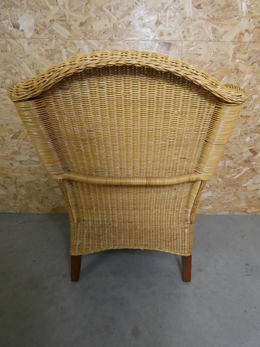 Rotan fauteuil met houten accenten - foto 6