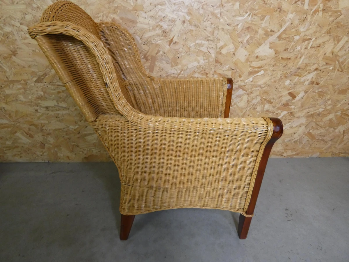 Rotan fauteuil met houten accenten - foto 5