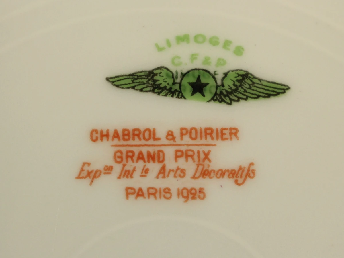 Art Deco Limoges servies  Chabrol Fréres & Poirier - Grand Prix Paris 1925 met gestileerd rozenmotief - foto 4